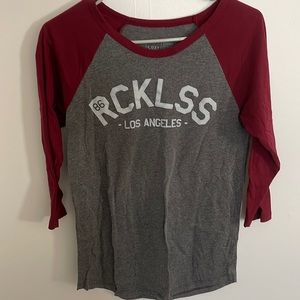 reckless quarter length tee